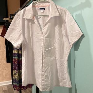 Basic Edition Button Up